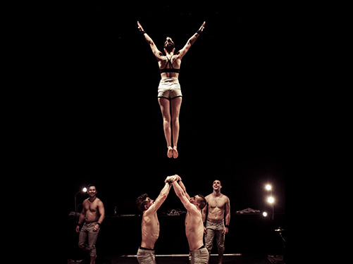 cir_069_173-a-simple-space-8